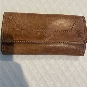 Frye wallet